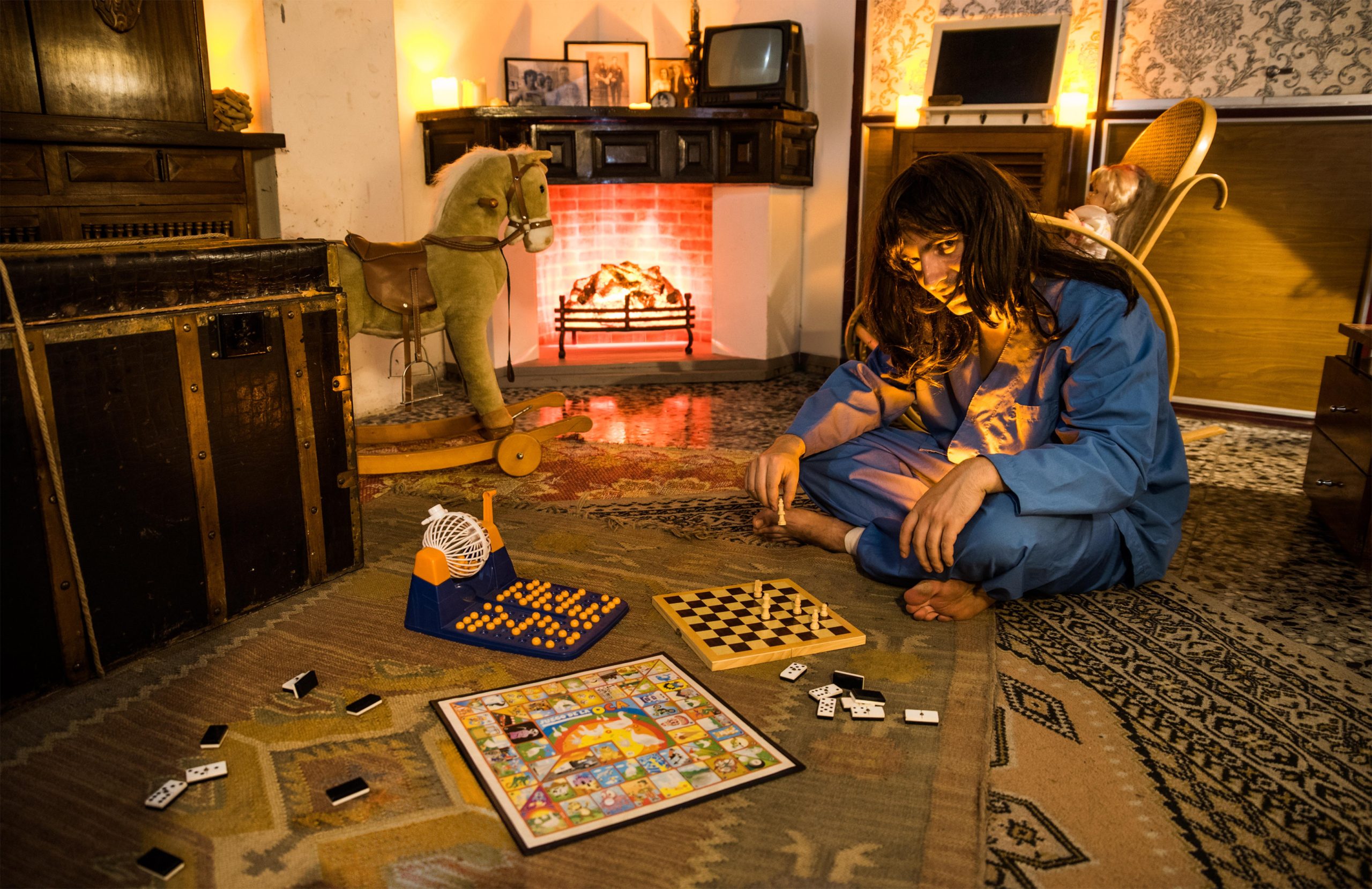 Ariel en su habitación, en el interior de El juego de Ariel